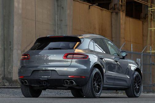 2018 Porsche Macan S