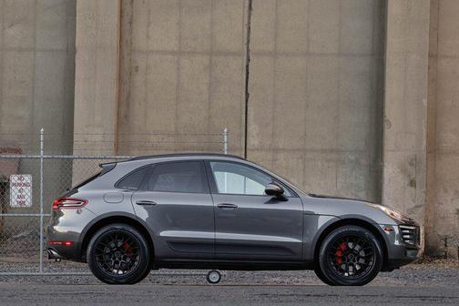 2018 Porsche Macan S