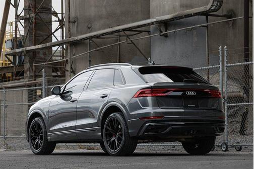 2020 Audi Q8 55 Premium Plus