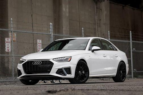 2024 Audi A4 45 S line Premium Plus