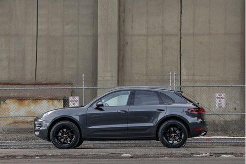 2018 Porsche Macan 
