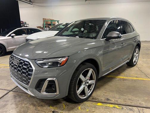 Quantum Gray 2021 Audi SQ5 3.0T Premium