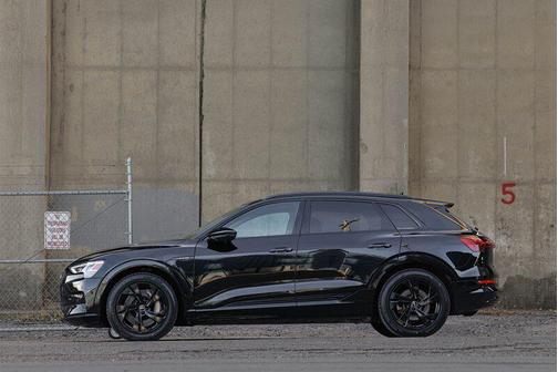 2021 Audi e-tron Premium