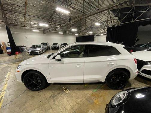 2019 Audi Q5 45 Premium