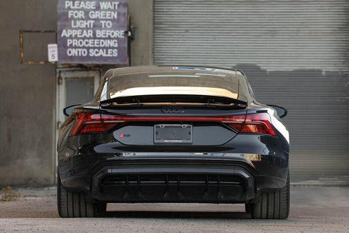 2022 Audi RS e-tron GT quattro