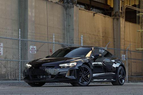 2022 Audi RS e-tron GT quattro