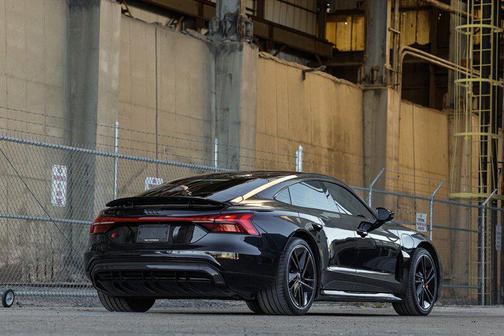 2022 Audi RS e-tron GT quattro