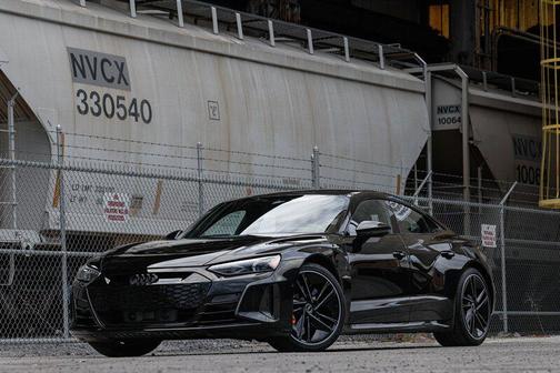 2022 Audi RS e-tron GT quattro