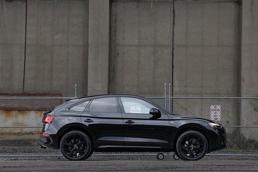 2023 Audi Q5 45 S line Premium Plus