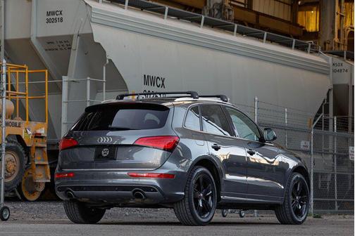 Daytona Gray Pearl Effect 2016 Audi Q5 3.0T Premium Plus