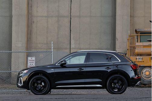 2021 Audi Q5 Premium Plus 55 TFSI e quattro S tronic