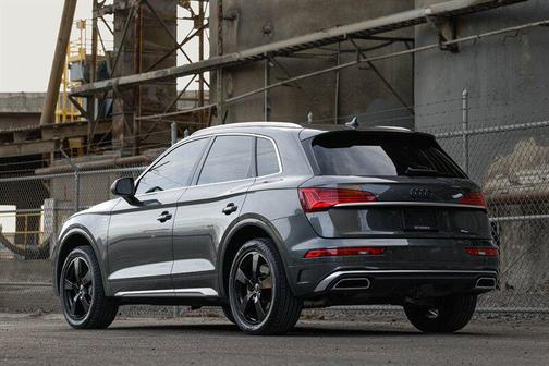 2022 Audi Q5 45 S line Premium Plus