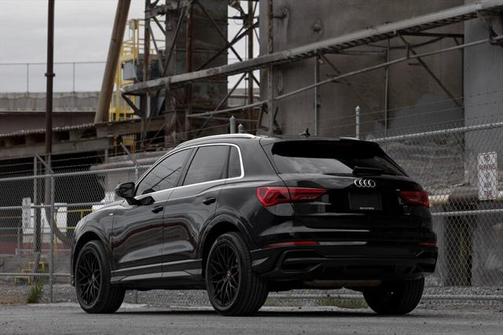 2020 Audi Q3 45 S line Premium