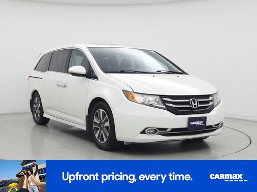 White 2016 Honda Odyssey Touring Elite