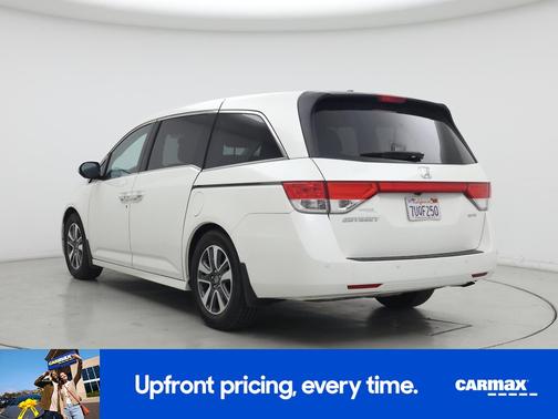 White 2016 Honda Odyssey Touring Elite