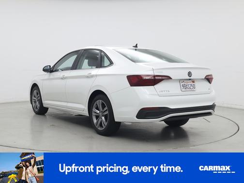 White 2022 Volkswagen Jetta SE