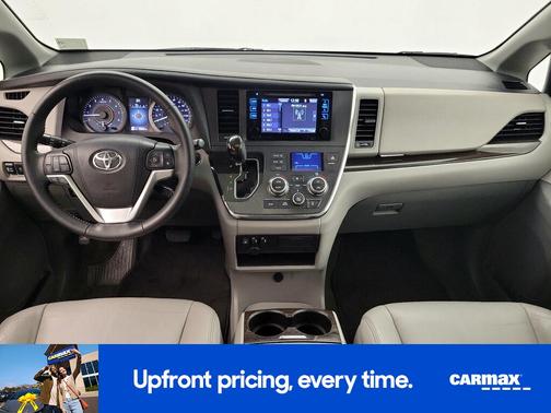 2016 Toyota Sienna XLE