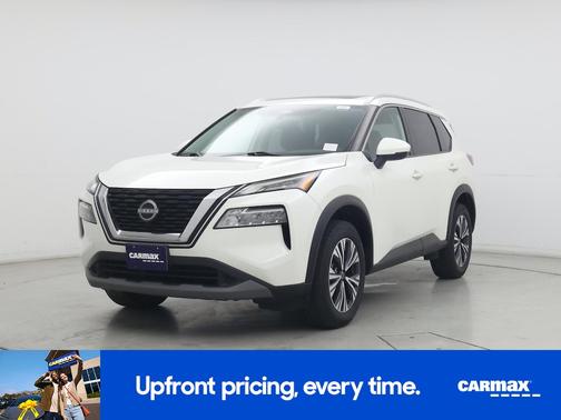 White 2022 Nissan Rogue SV