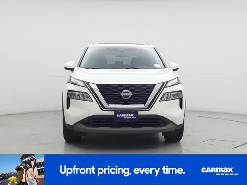 White 2022 Nissan Rogue SV