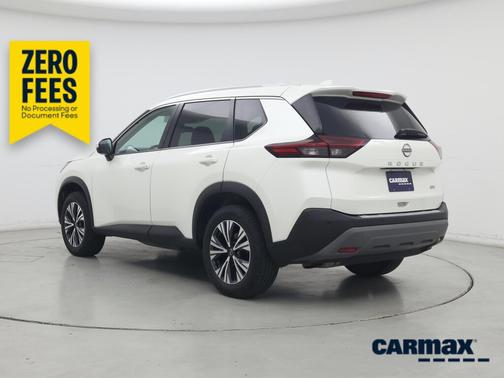 White 2022 Nissan Rogue SV