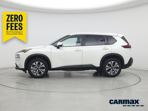 White 2022 Nissan Rogue SV