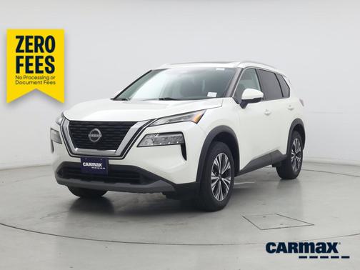 White 2022 Nissan Rogue SV