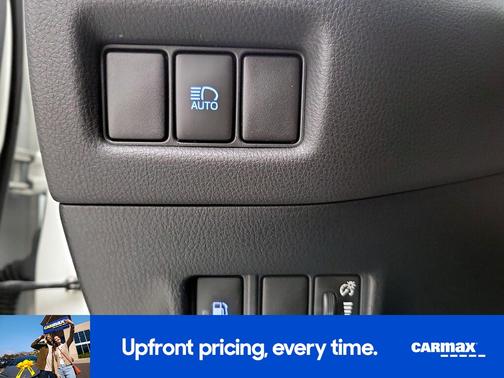 White 2020 Toyota C-HR LE