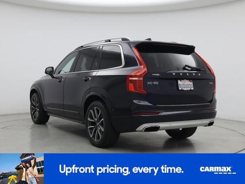 2017 Volvo XC90 T6 Momentum