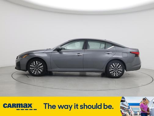 2023 Nissan Altima SV