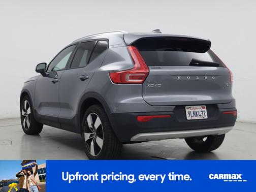2019 Volvo XC40 T5 Momentum