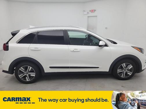 2022 Kia Niro LXS