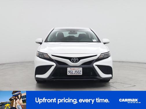 White 2023 Toyota Camry SE