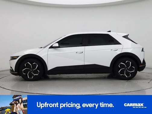 White 2024 Hyundai IONIQ 5 SE