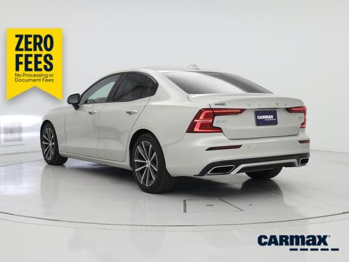 Gray 2022 Volvo S60 B5 Inscription