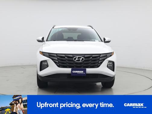 White 2023 Hyundai TUCSON SEL
