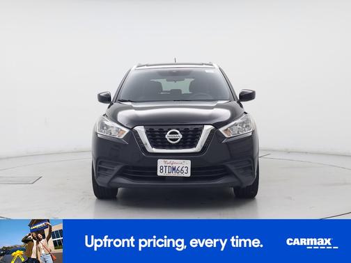 Black 2020 Nissan Kicks SV