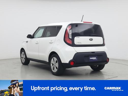 White 2016 Kia Soul