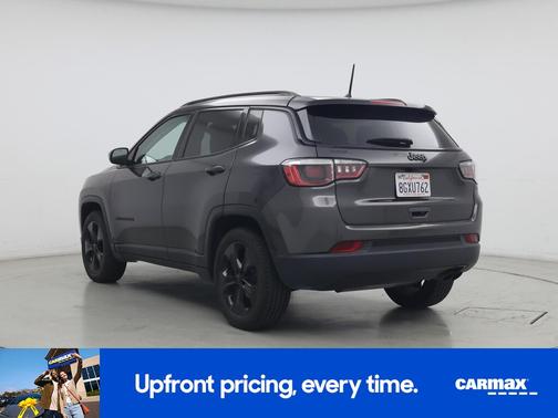 Gray 2018 Jeep Compass Altitude