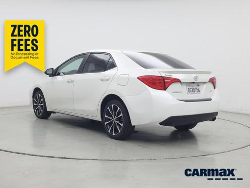 White 2019 Toyota Corolla SE