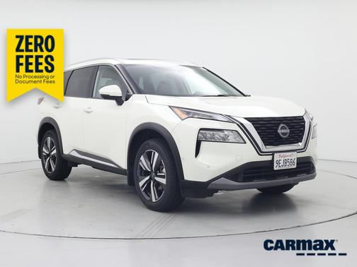White 2023 Nissan Rogue SL