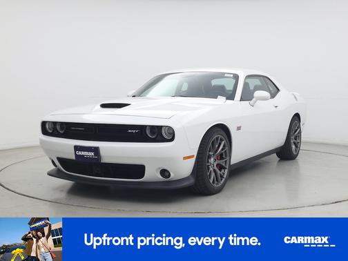 White 2016 Dodge Challenger SRT 392