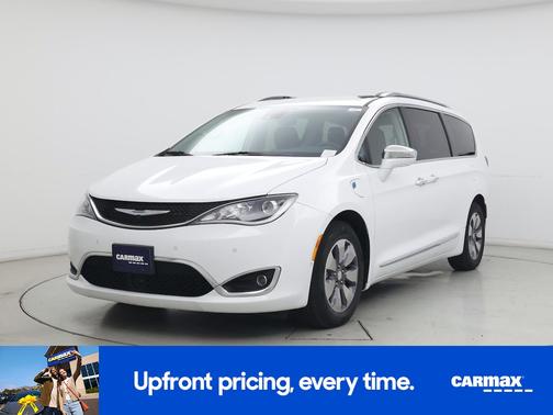 White 2020 Chrysler Pacifica Hybrid Limited