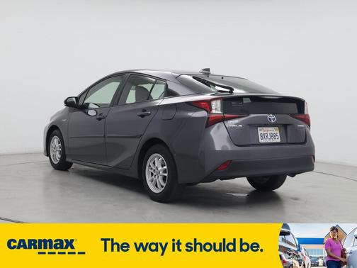 2022 Toyota Prius LE