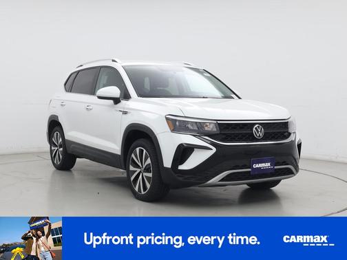 White 2022 Volkswagen Taos SE