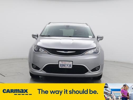 2018 Chrysler Pacifica Touring
