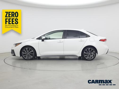 White 2022 Toyota Corolla SE