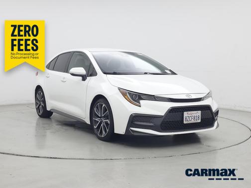 White 2022 Toyota Corolla SE