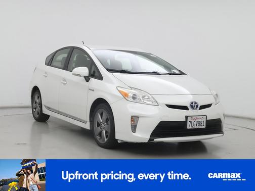 White 2015 Toyota Prius Persona Series