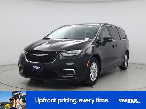 Black 2023 Chrysler Pacifica Touring L