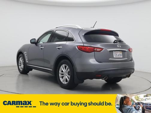 2017 INFINITI QX70